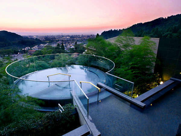 Open-air bath